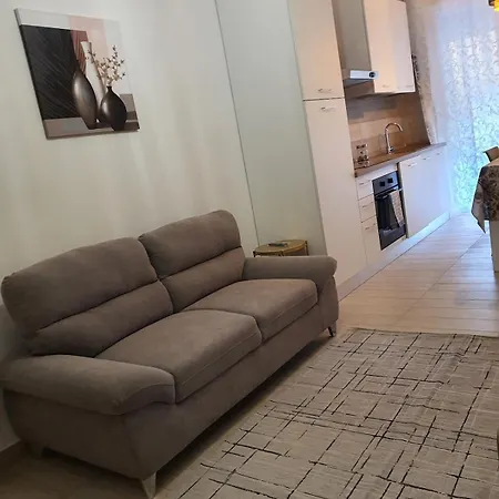 Infinity Karla House 2 *