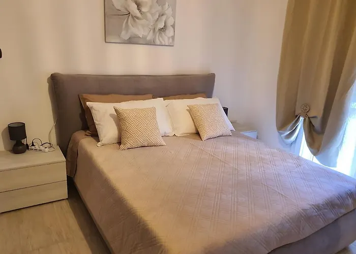 Infinity Karla House 2 *